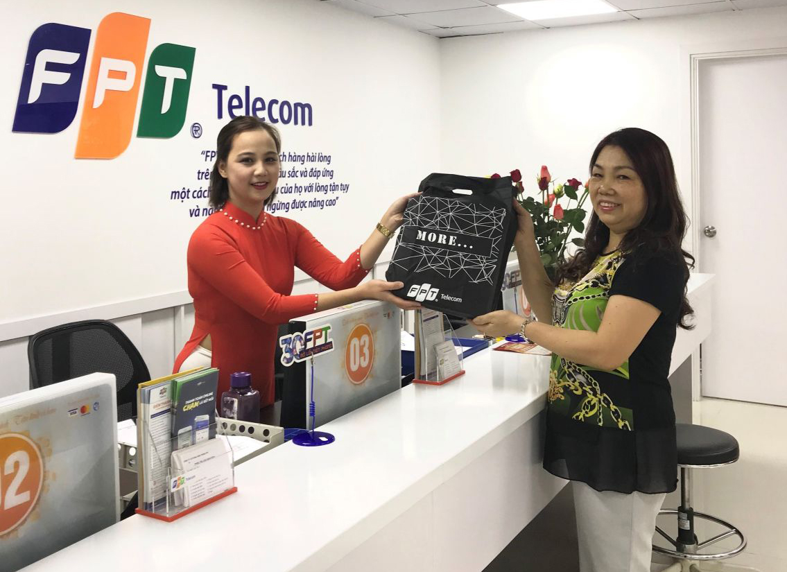 Văn phòng giao dịch fpt tại Nhà Bè